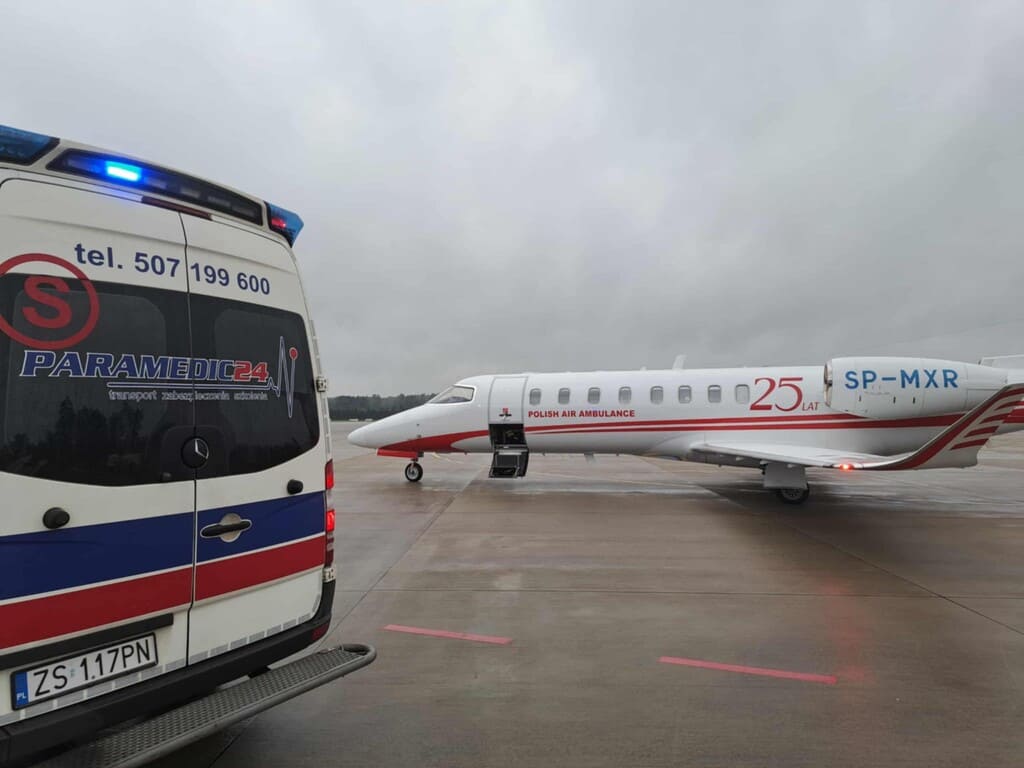 Samolot polish air ambulance, ambulans paramedic 24